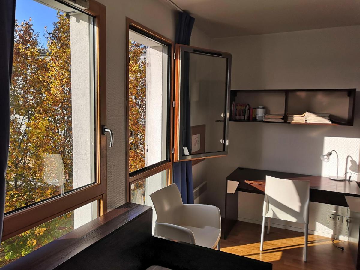 Studio Lumineux 10 Min A La Defense Rueil-Malmaison Exterior photo