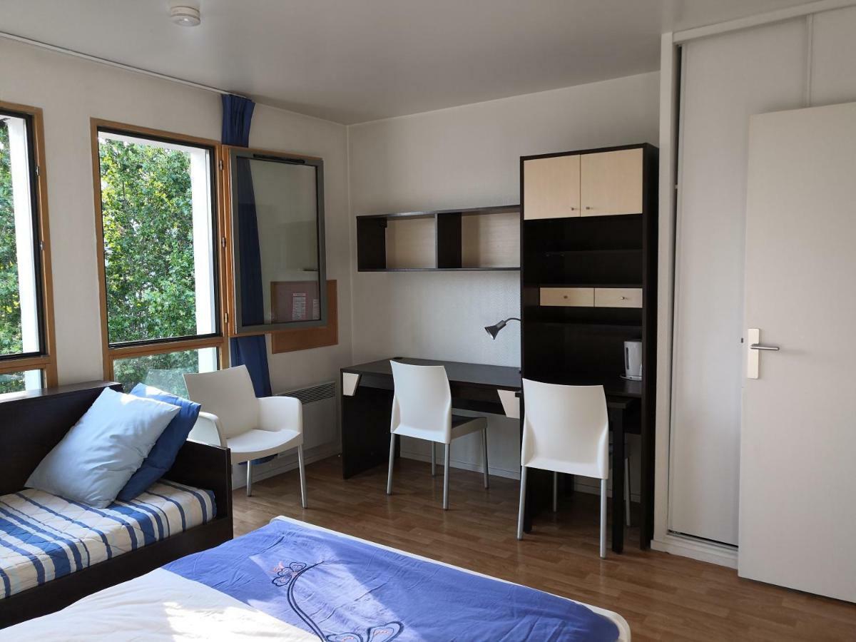 Studio Lumineux 10 Min A La Defense Rueil-Malmaison Exterior photo